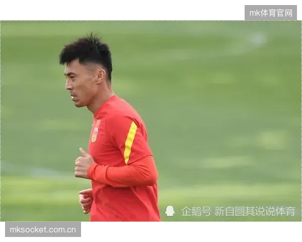 韩国队通过热身赛演练阵容，洪明甫对球队单前锋体系的终结效率提要求。